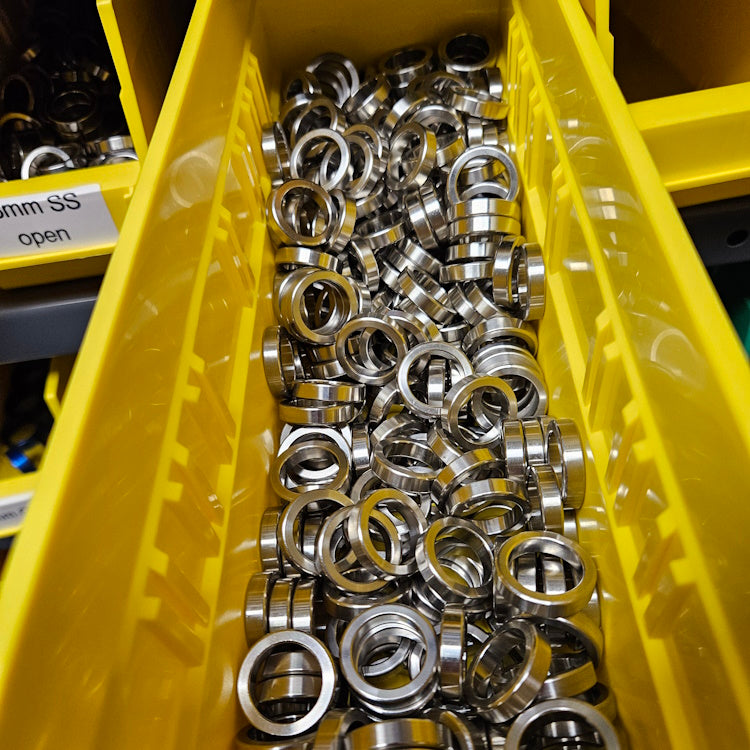 Unengraved Closed Stainless Steel Leg Bands