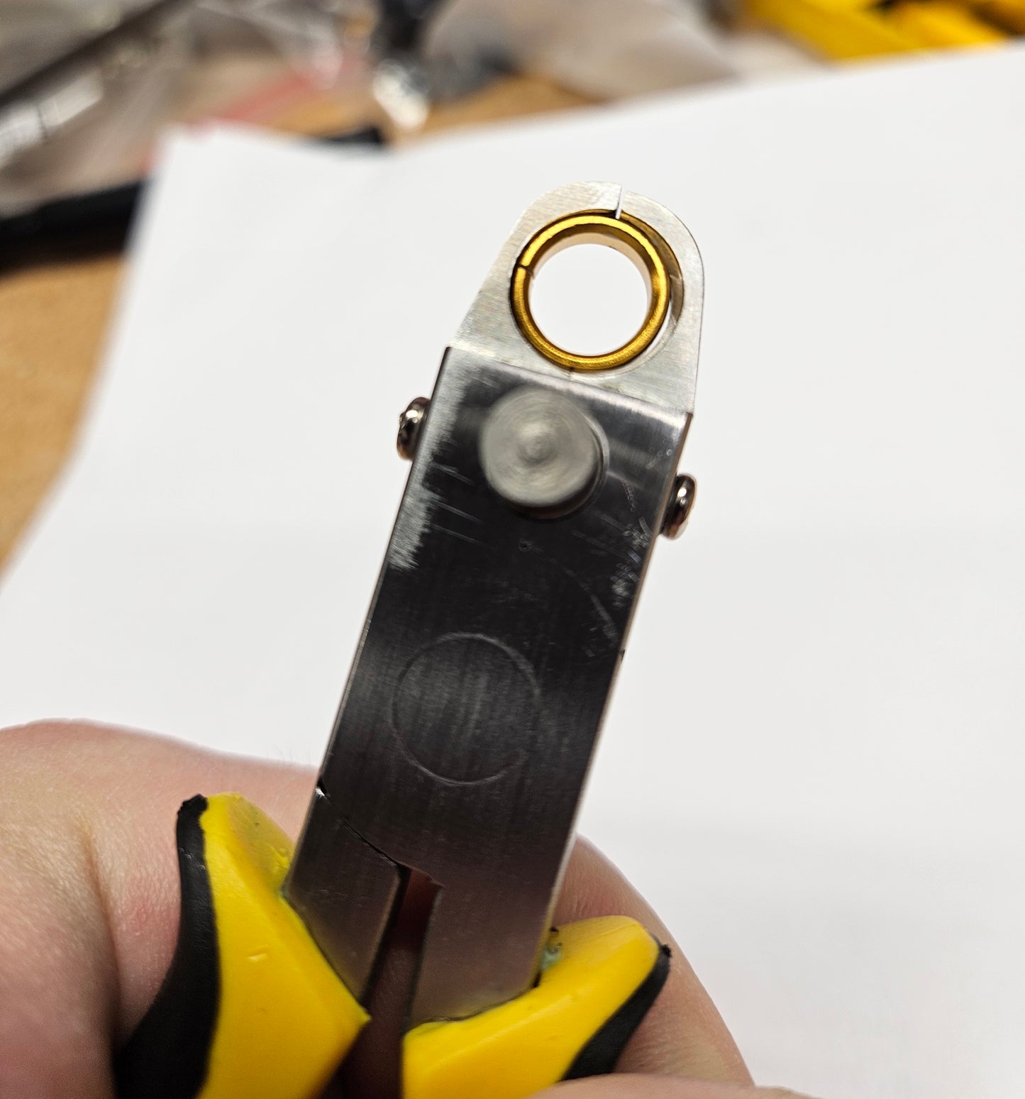 Single-Hole Closing Pliers by American Bird Bands